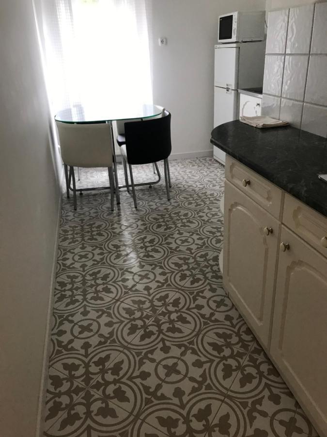 Rosmarinus Apartman Pécs Exterior foto
